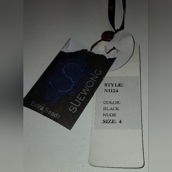 Sue Wong Black Beaded Floral Pattern Dress with Tan Lining NWT - Picture 6 of 8